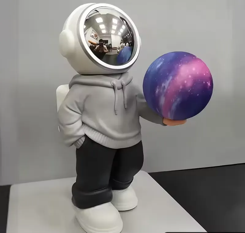 Astronaut lamp with Bluetooth speaker